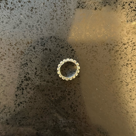 Woman’s Diamond Ring - Picture 3 of 3